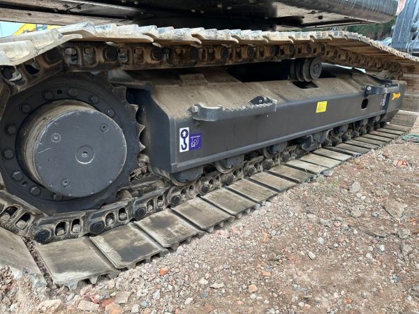 Volvo 14-Ton Excavator (2023) – Low Hours, Ready for Work